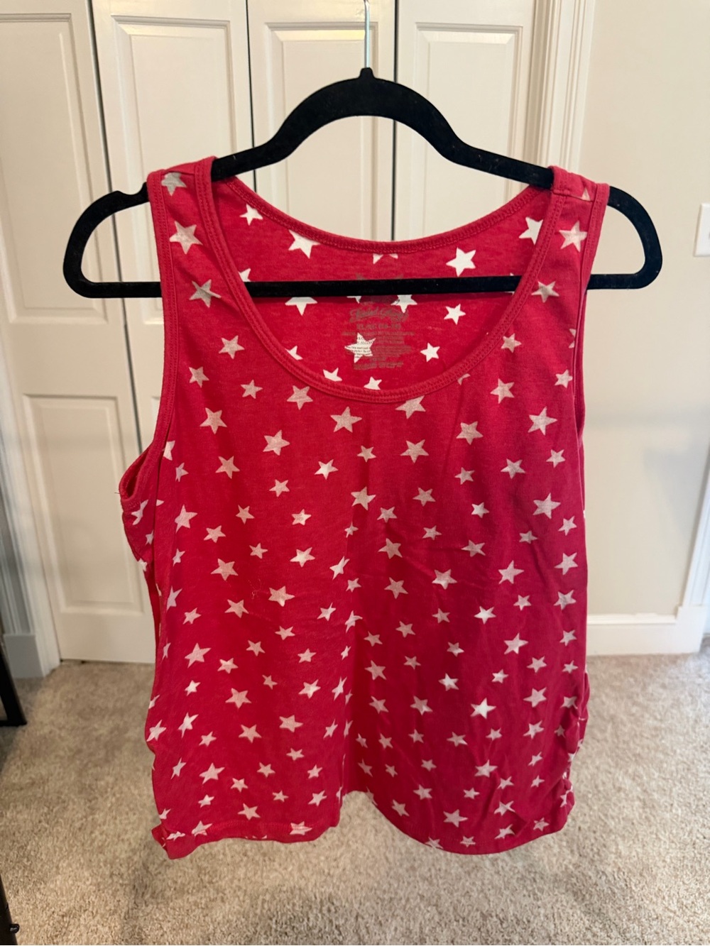 Faded Glory Red Star Print Tank